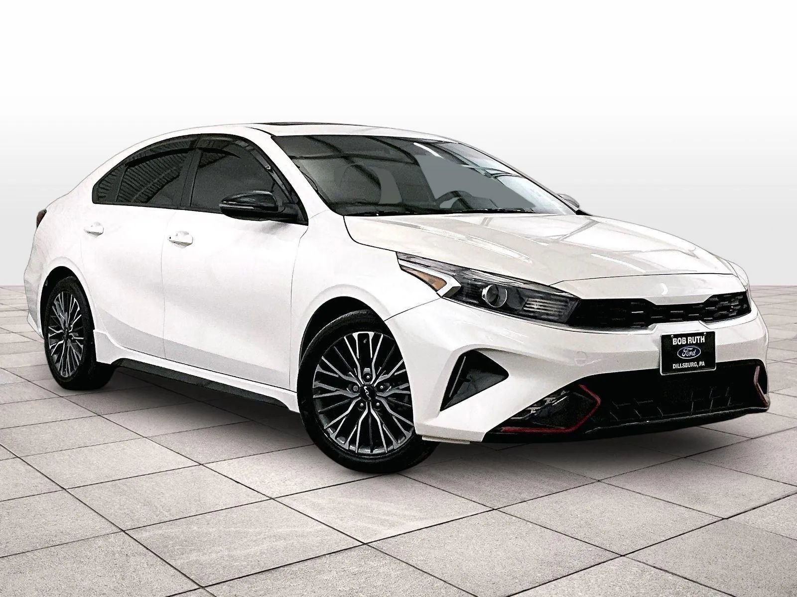 Used 2024 Kia Forte GT-Line w/ GT-Line Premium Package FWD image 2