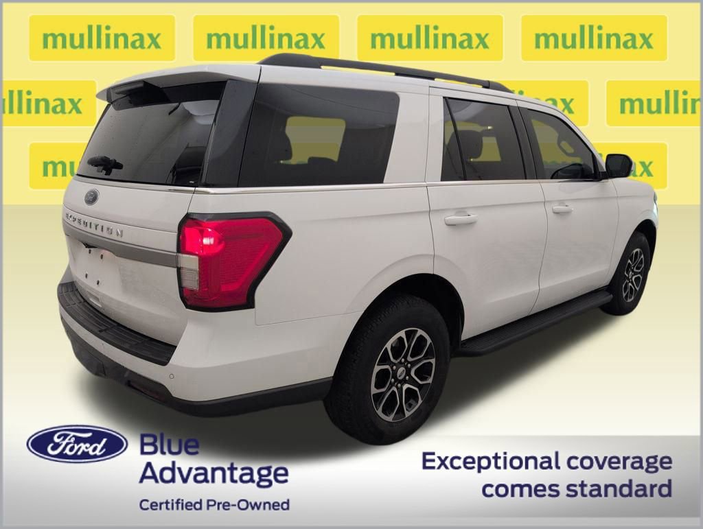 Certified 2023 Ford Expedition XLT image 5