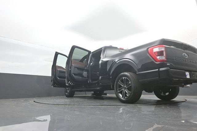 Certified 2022 Ford F150 Lariat w/ Equipment Group 502A High image 40