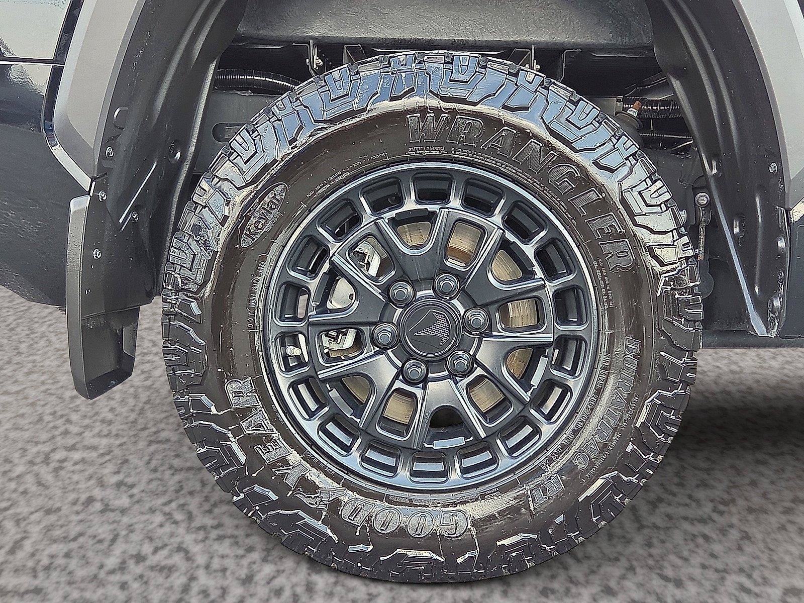 Used 2025 Toyota Tundra SR5 AWD/4WD image 10