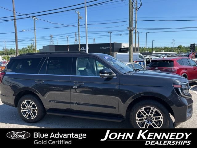 Certified 2025 Ford Expedition Active AWD/4WD image 6