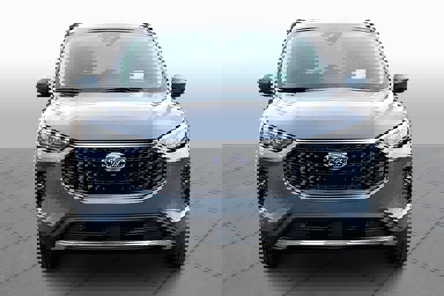 Certified 2025 Ford Escape SE w/ PHEV Premium Package image 7