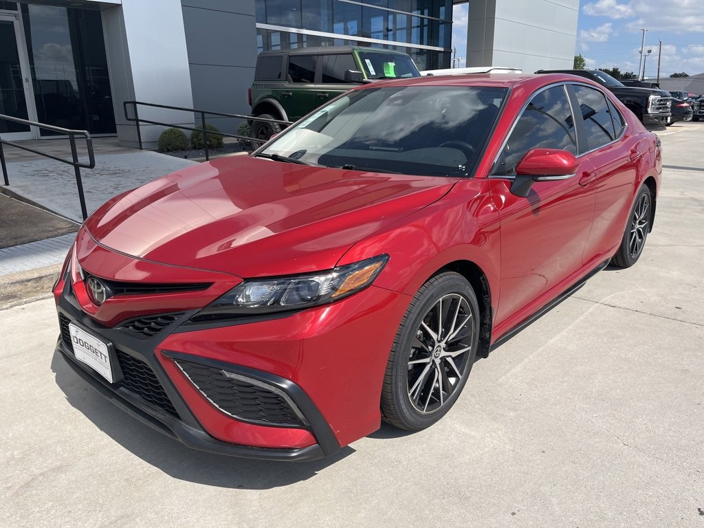 Used 2024 Toyota Camry SE