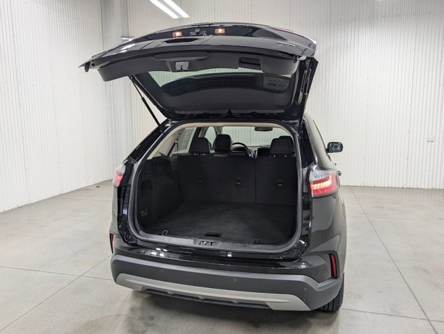 Certified 2024 Ford Edge SEL image 8