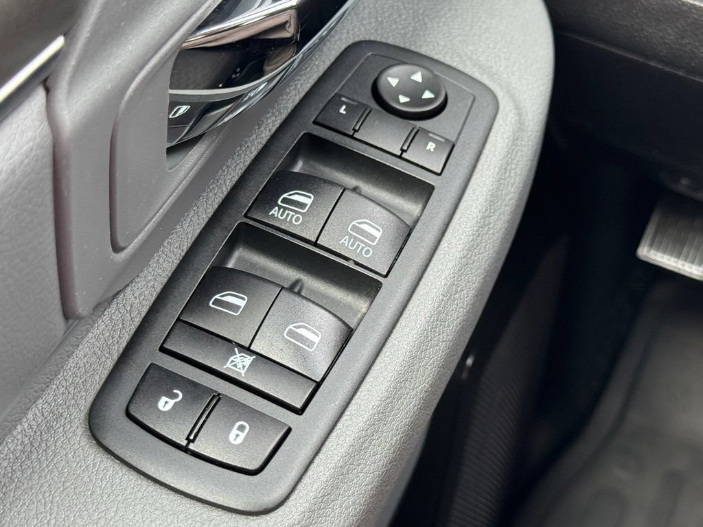 Used 2020 RAM 1500 Warlock w/ Electronics Group AWD/4WD image 24