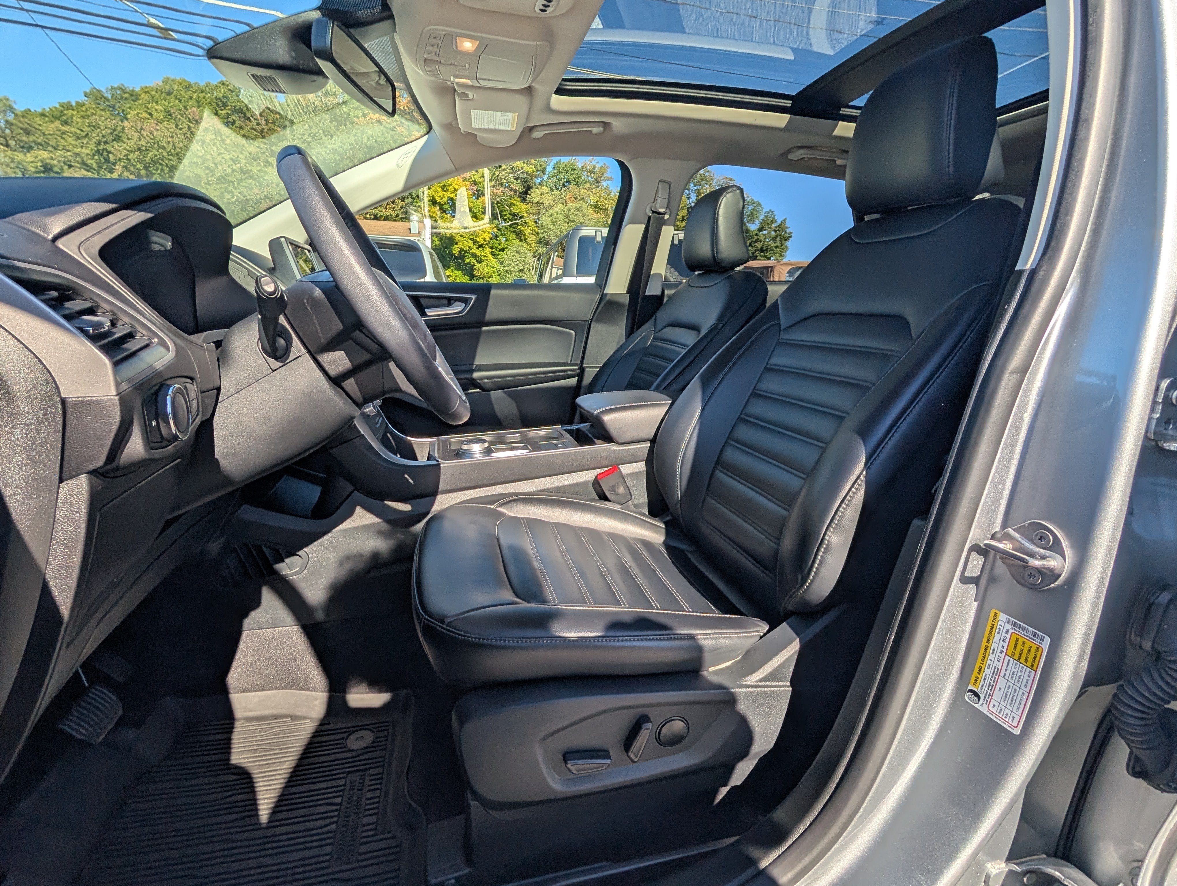 Certified 2024 Ford Edge SEL w/ Convenience Package AWD/4WD image 19