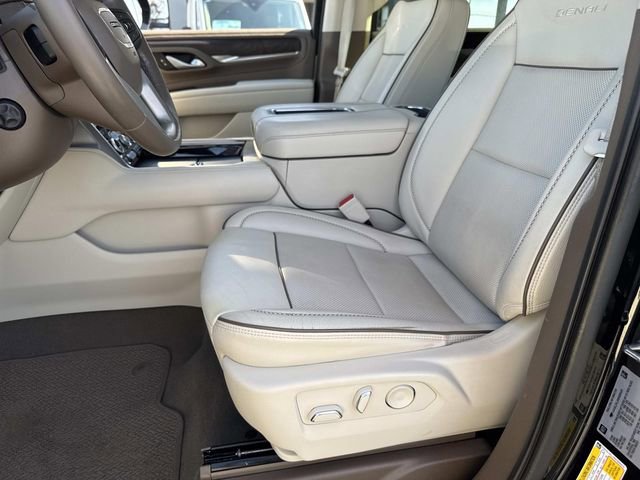 Used 2022 GMC Yukon XL Denali RWD image 20