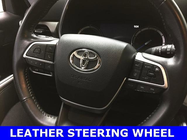 Used 2022 Toyota Highlander XLE image 13
