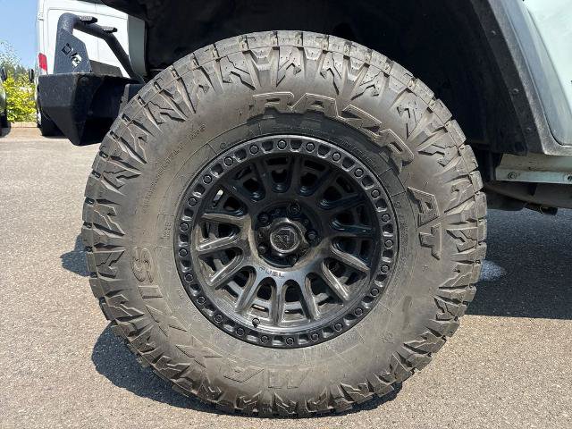 Used 2023 Jeep Wrangler Unlimited Rubicon w/ Cold Weather Group AWD/4WD image 10