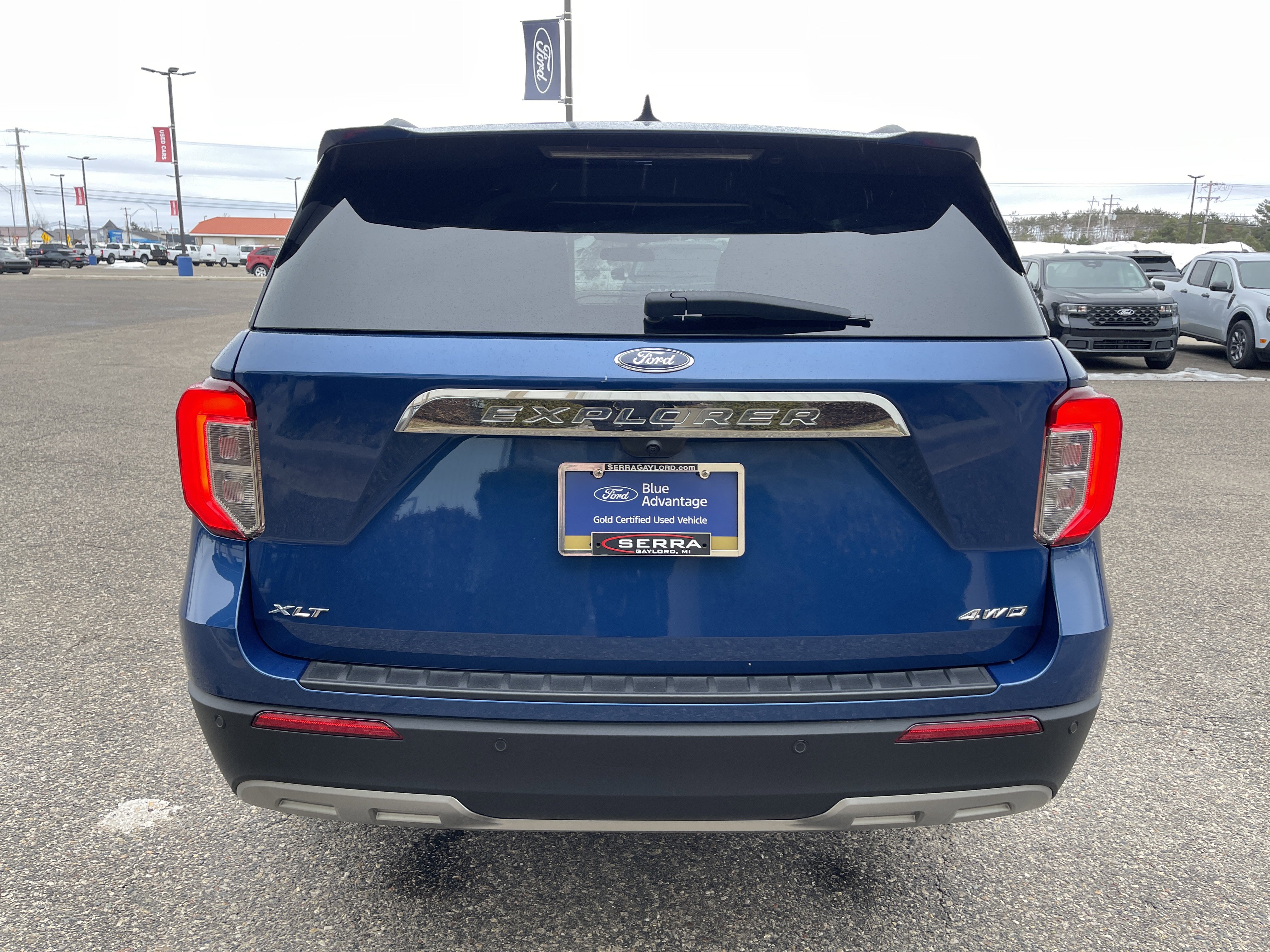 Certified 2023 Ford Explorer XLT w/ Equipment Group 202A image 4