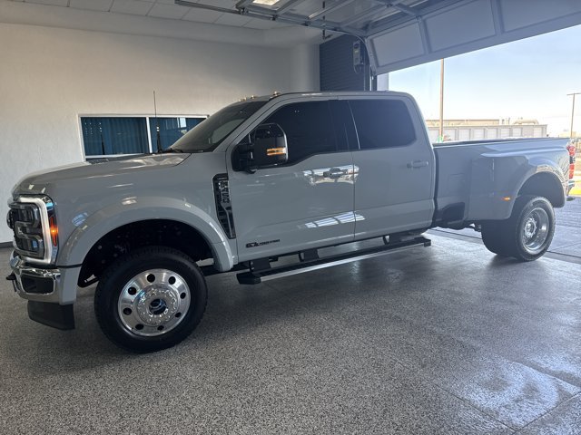 Certified 2026 Ford F450 Lariat AWD/4WD image 1