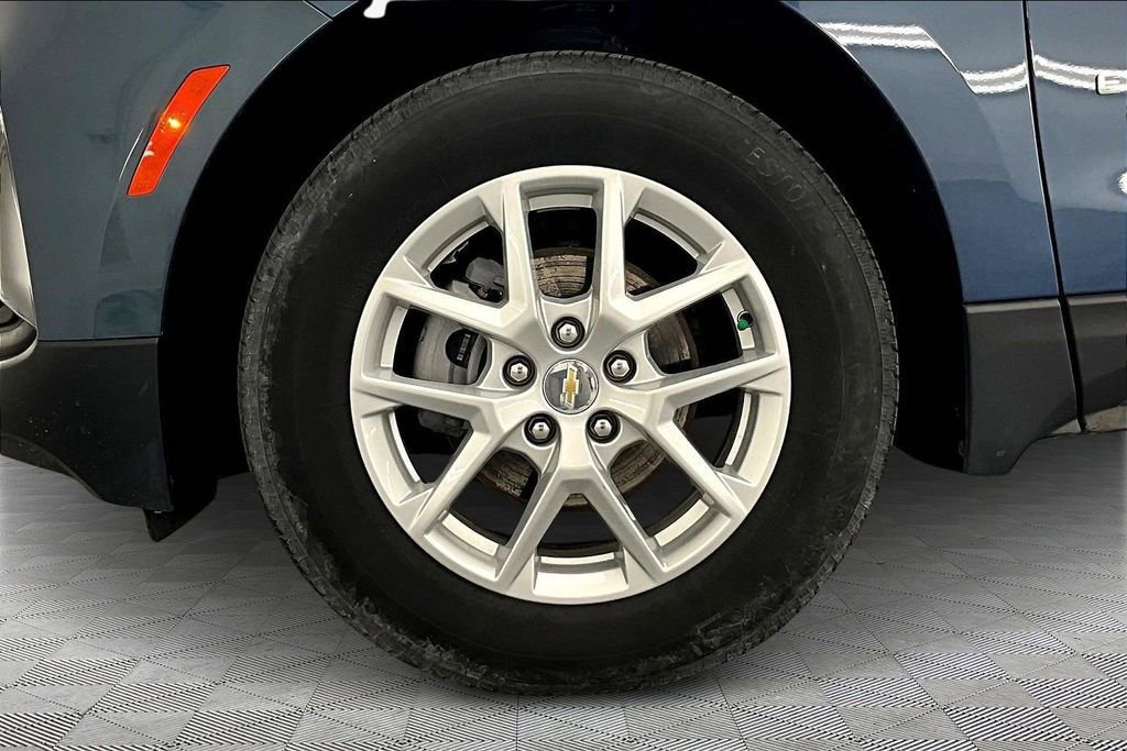 Used 2024 Chevrolet Equinox LT image 11