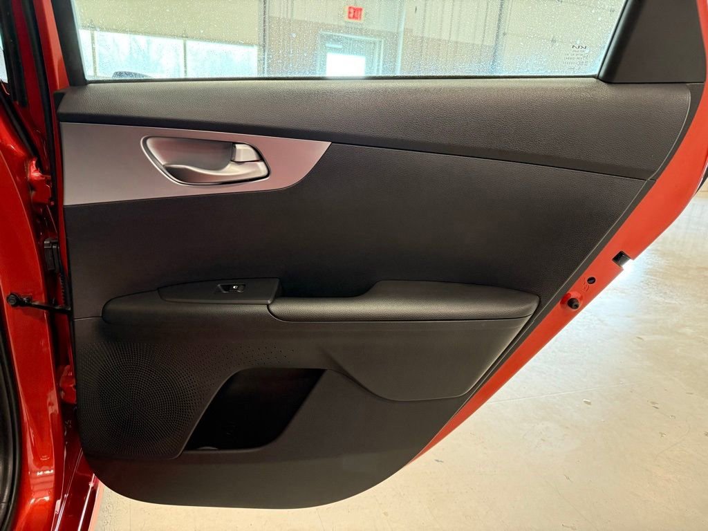 Used 2022 Kia Forte LXS FWD image 24