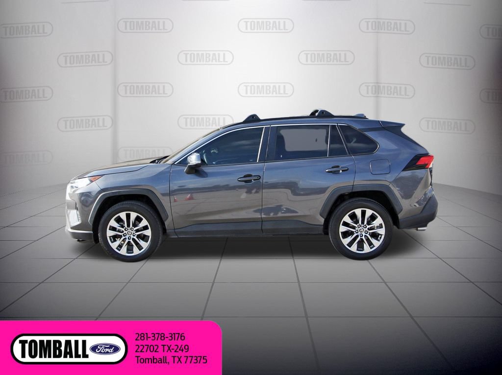 Used 2021 Toyota RAV4 XLE Premium FWD image 5
