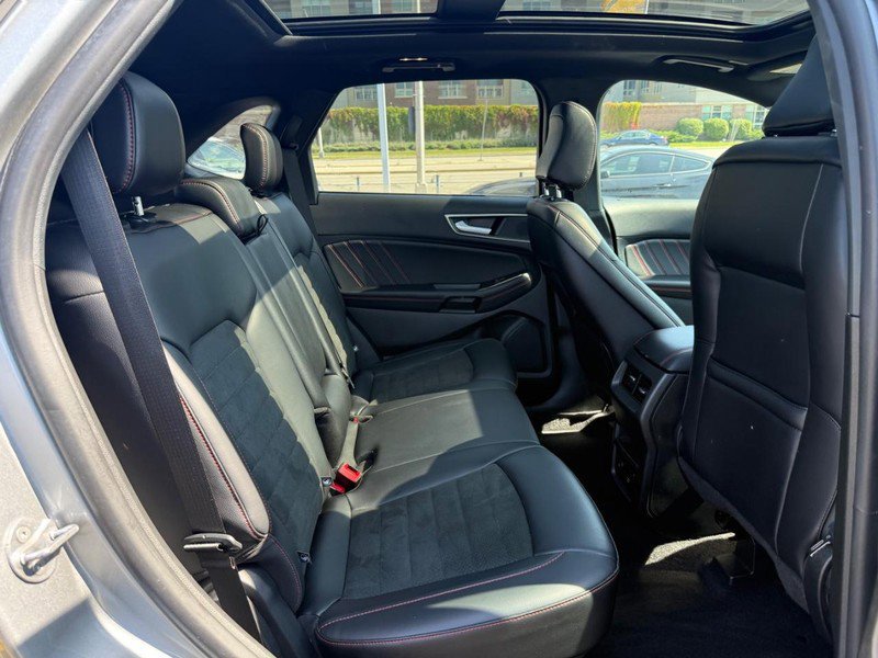 Certified 2024 Ford Edge ST-Line image 12