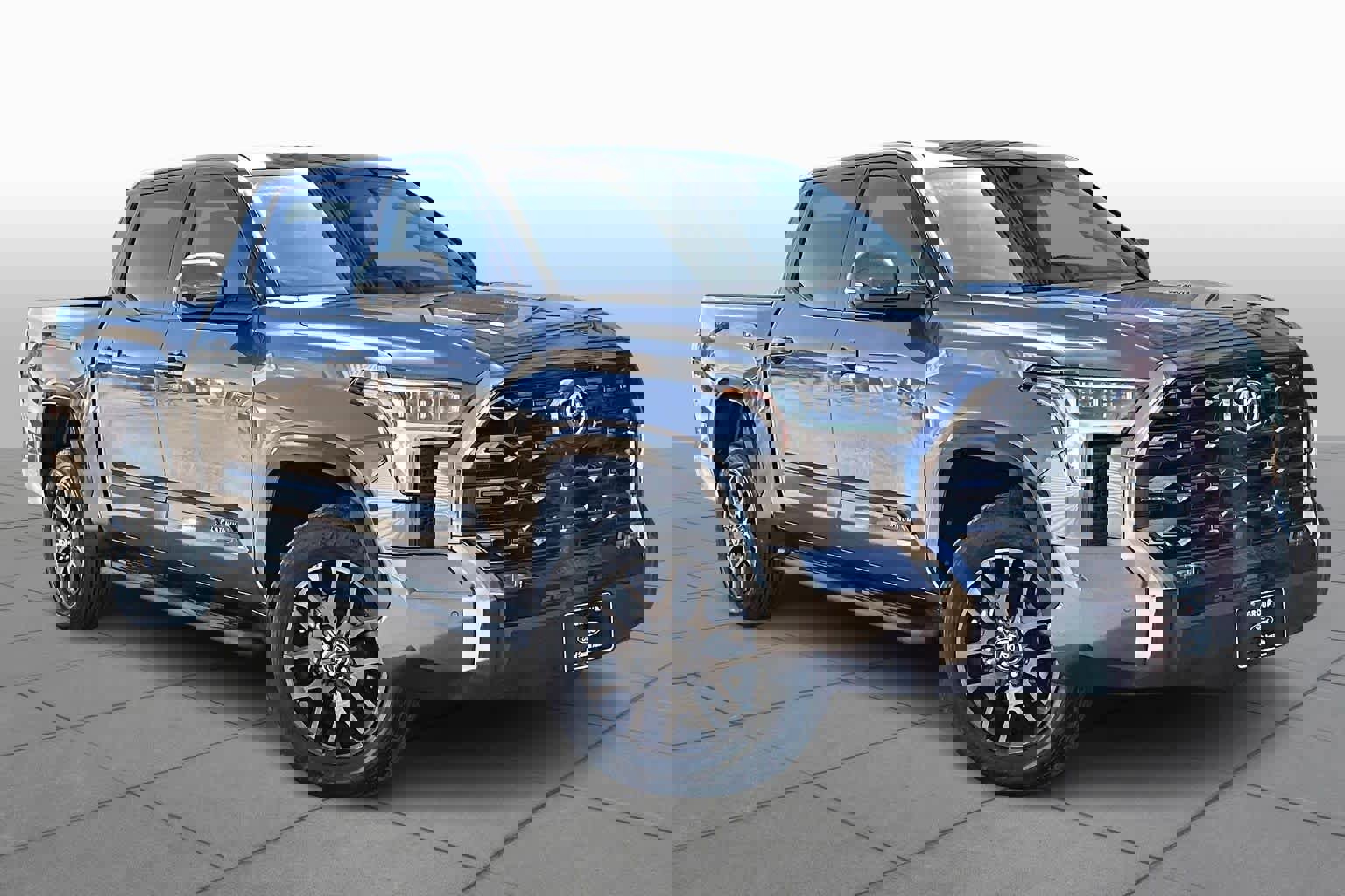 Used 2023 Toyota Tundra Platinum image 2