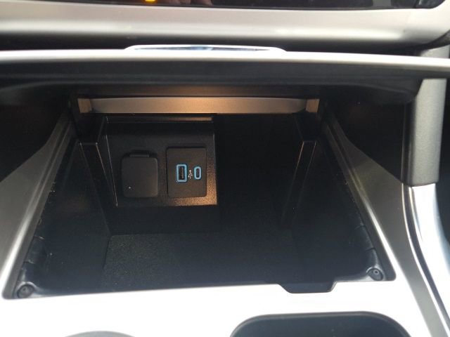 Certified 2022 Ford Explorer XLT w/ Equipment Group 202A image 35