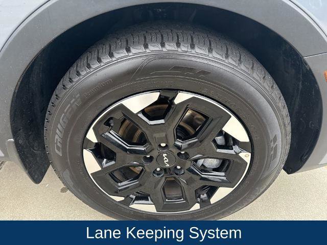 Used 2024 Kia Sorento S w/ Panoramic Sunroof Package image 10