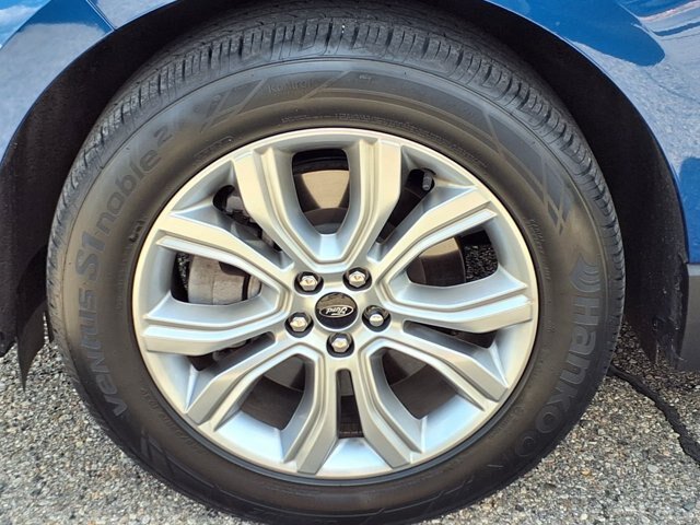 Certified 2023 Ford Edge Titanium AWD/4WD image 28