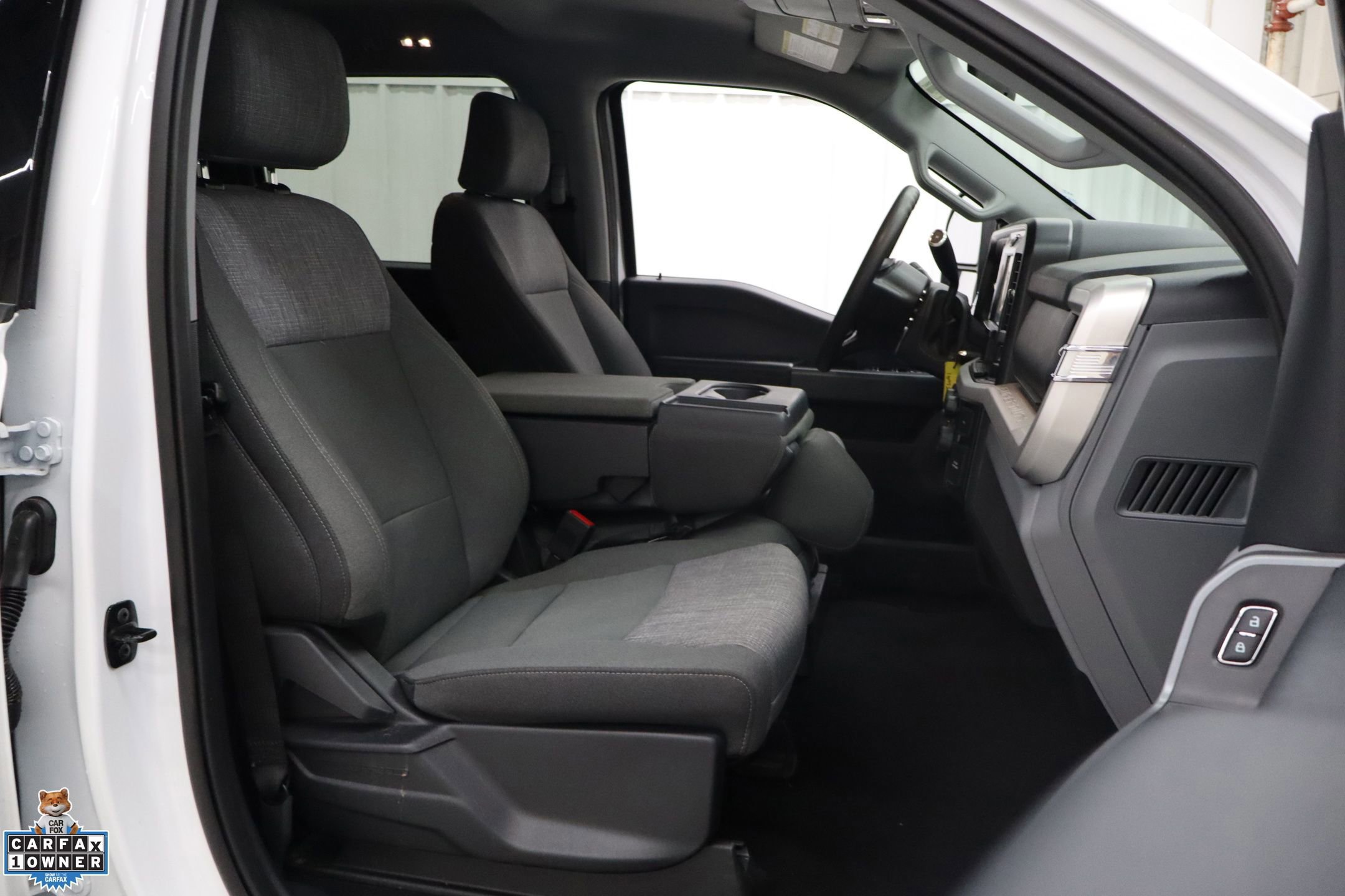 Certified 2025 Ford F250 XLT image 28