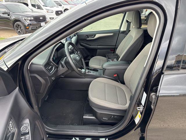 Certified 2022 Ford Escape SE w/ SE Sport Appearance Package image 19