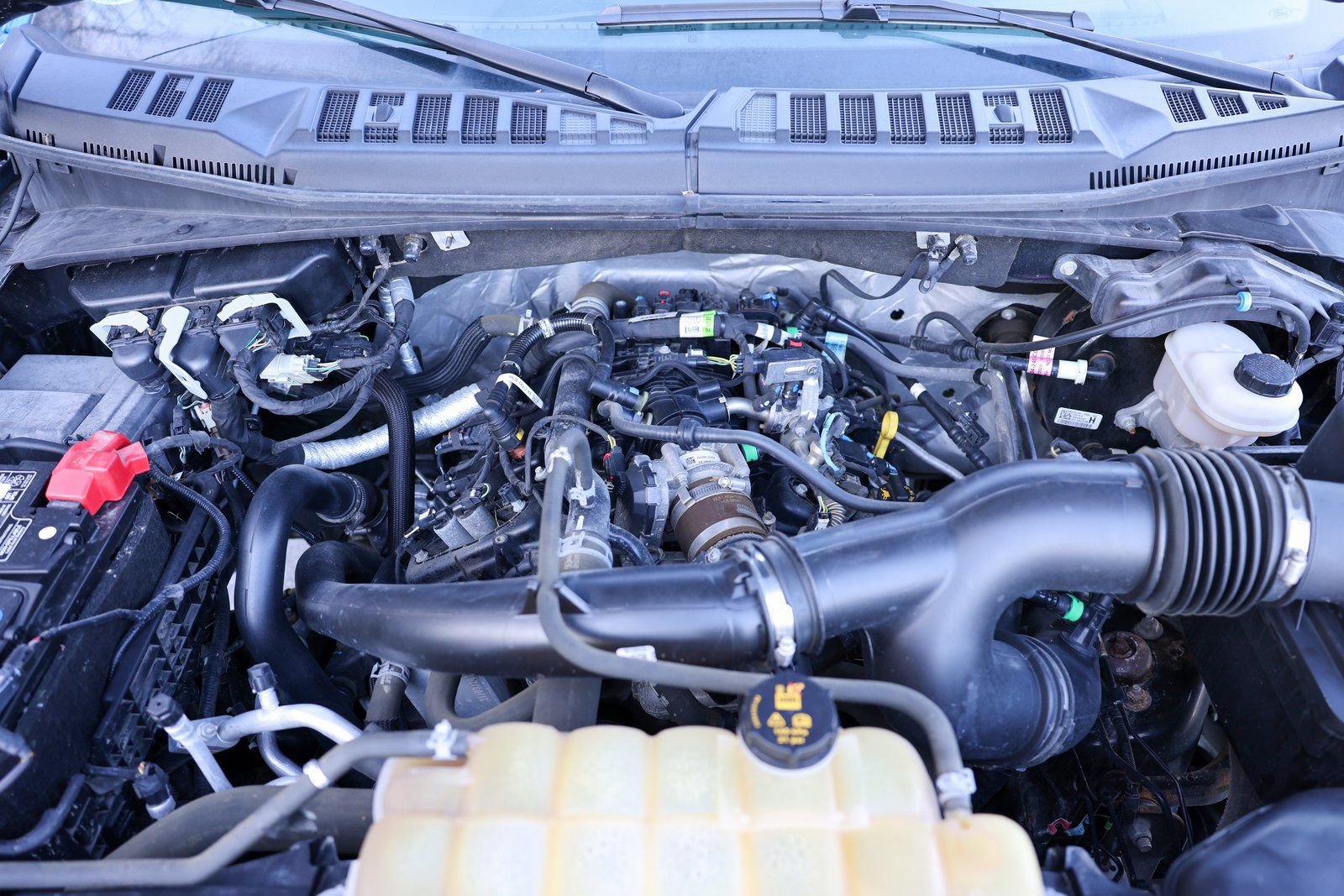 Certified 2020 Ford F150 XLT image 32