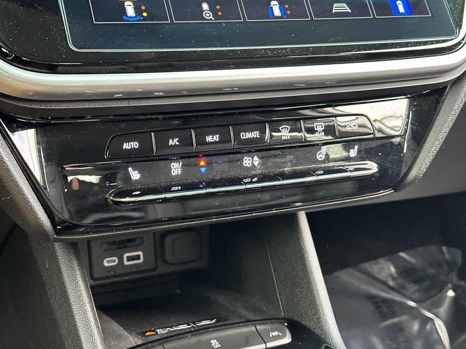 Used 2023 Chevrolet Bolt LT w/ Infotainment Package image 19