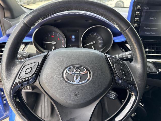 Used 2022 Toyota C-HR XLE FWD image 15