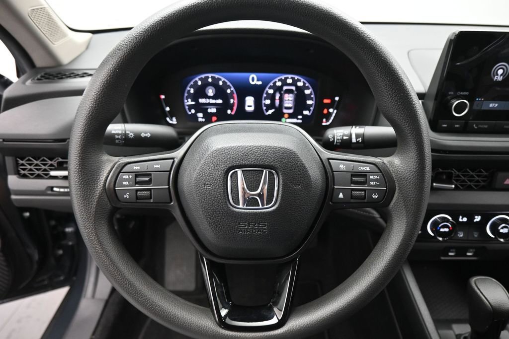 Used 2025 Honda Accord SE image 10
