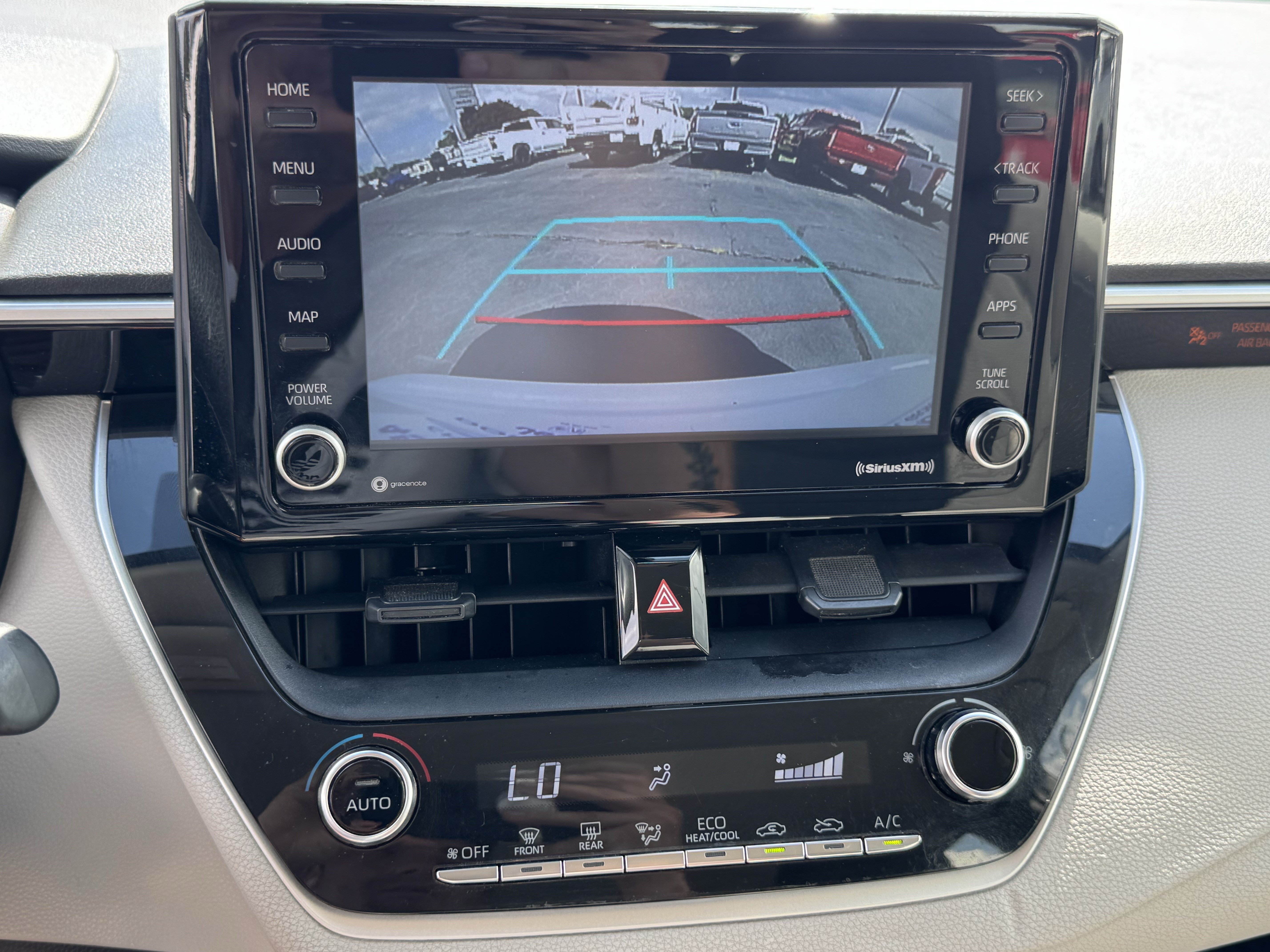 Used 2022 Toyota Corolla LE FWD image 26