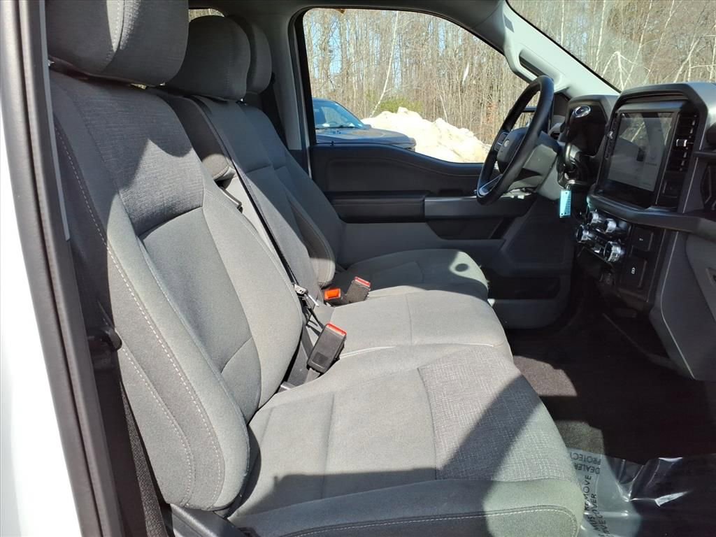 Certified 2025 Ford F150 XLT w/ Equipment Group 301A Standard image 10