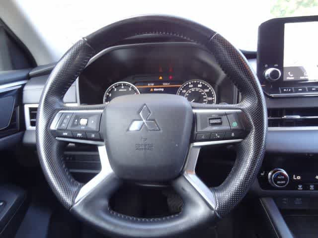 Used 2024 Mitsubishi Outlander SE AWD/4WD image 13