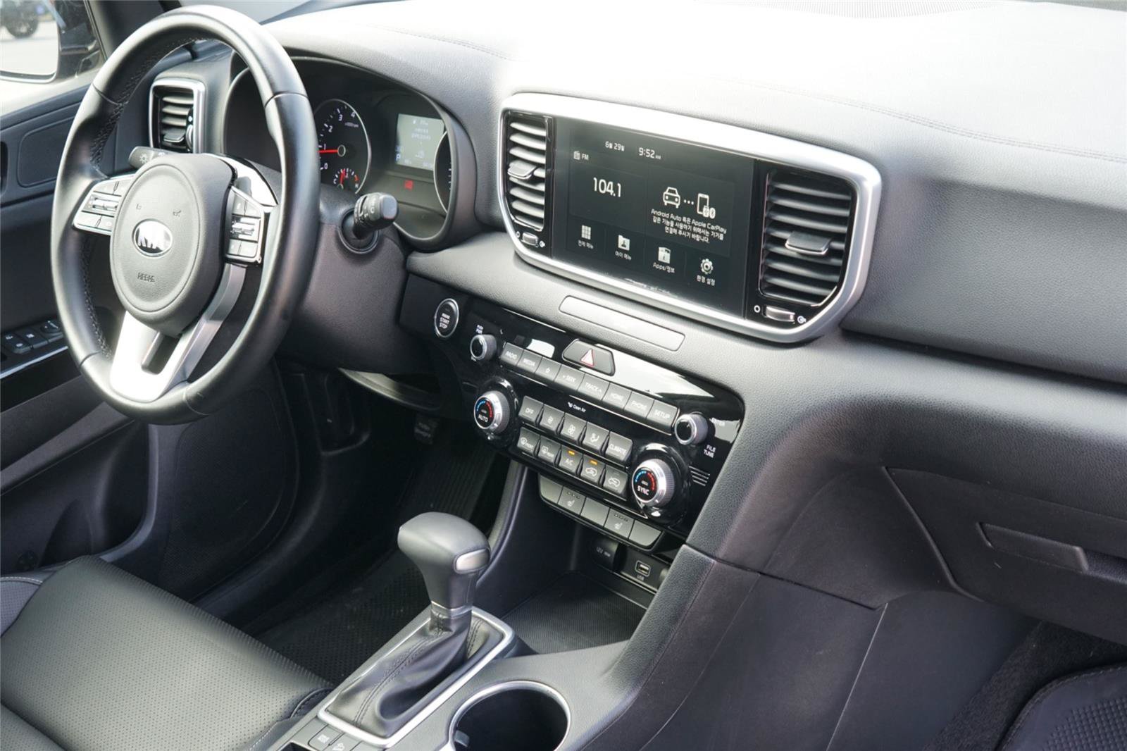 Used 2021 Kia Sportage EX FWD image 28