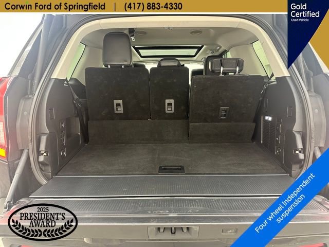Certified 2025 Ford Expedition Platinum AWD/4WD image 17