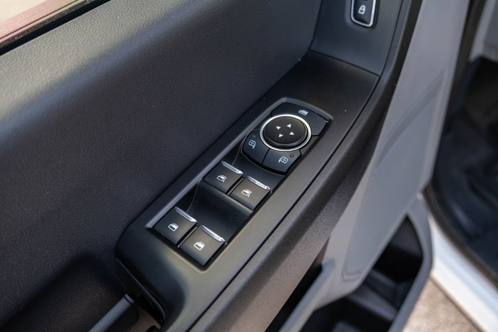 Certified 2025 Ford F250 XL AWD/4WD image 13