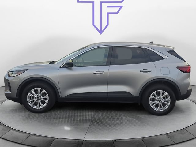 Certified 2023 Ford Escape Active w/ Tech Pack #1 AWD/4WD image 2
