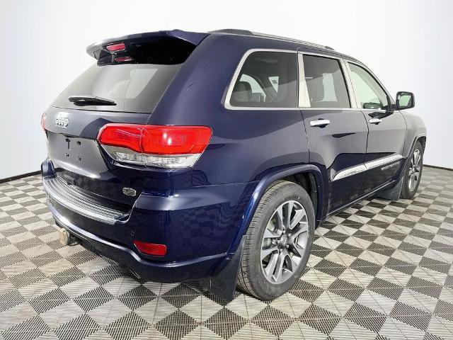 Used 2017 Jeep Grand Cherokee Overland AWD/4WD image 7
