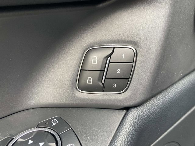 Certified 2024 Ford Expedition XLT AWD/4WD image 18