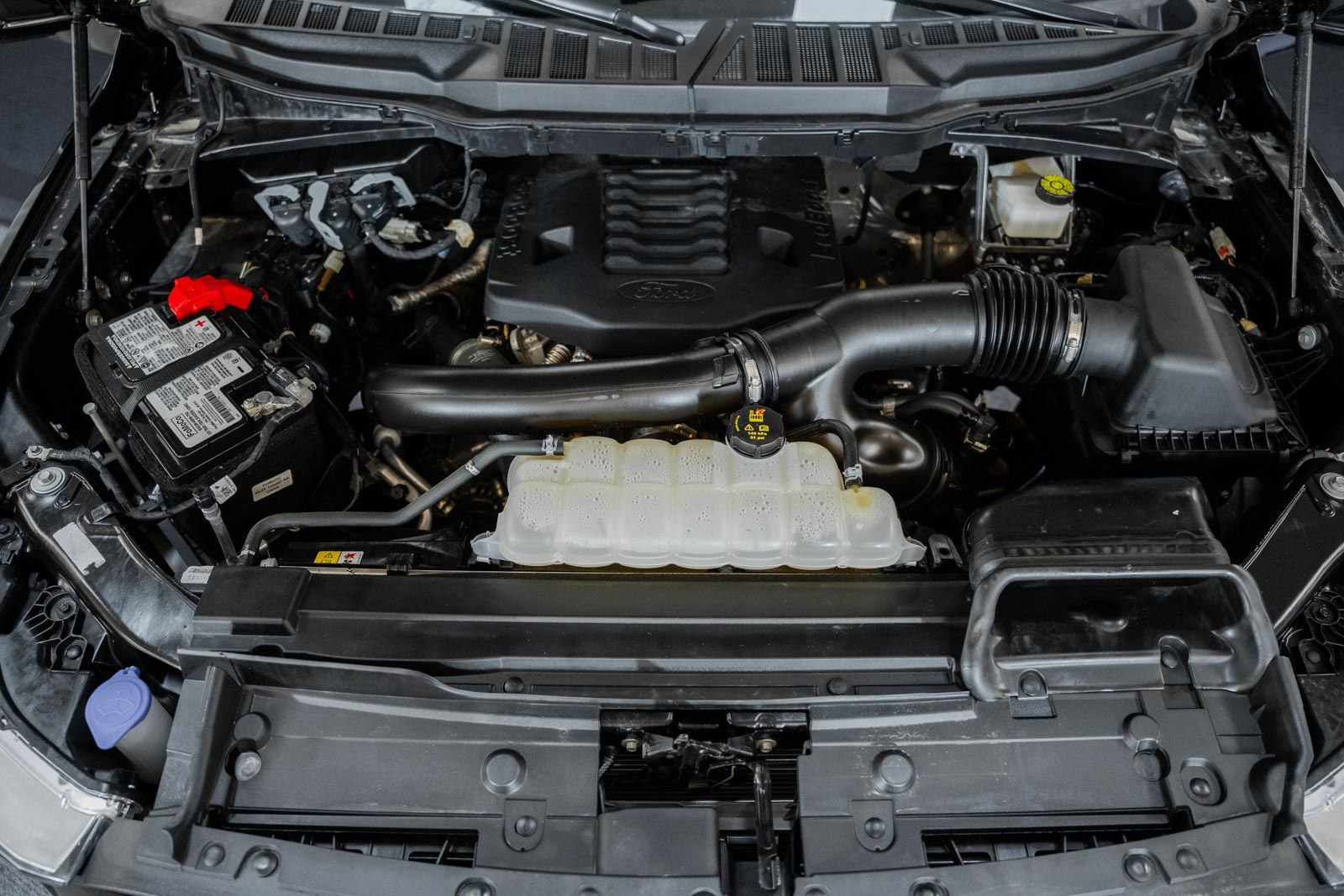 Certified 2023 Ford F150 Lariat w/ Equipment Group 502A High image 28