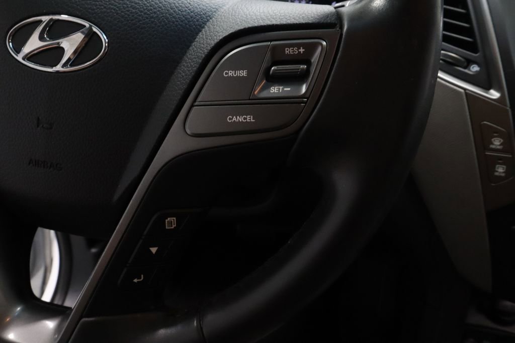 Used 2018 Hyundai Santa Fe Sport AWD/4WD image 28