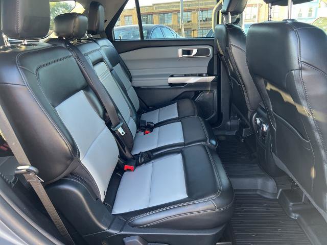 Certified 2022 Ford Explorer XLT w/ Equipment Group 202A image 16