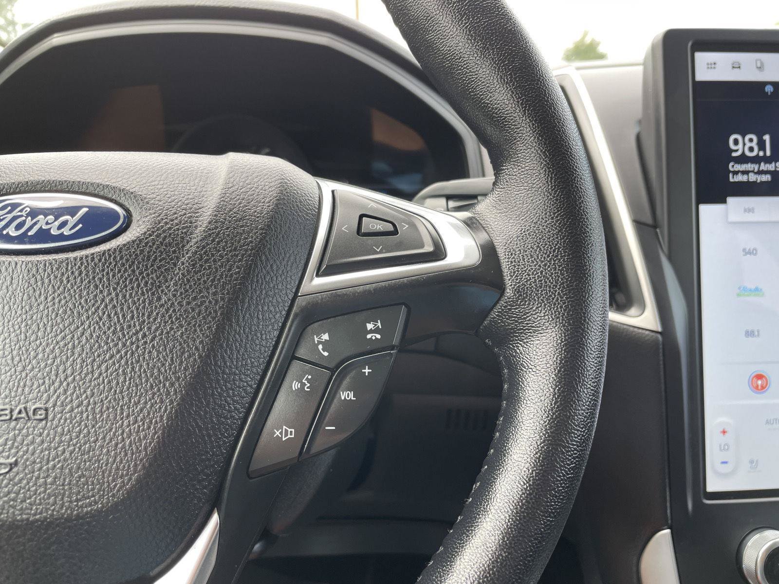 Certified 2024 Ford Edge SEL w/ Convenience Package AWD/4WD image 14