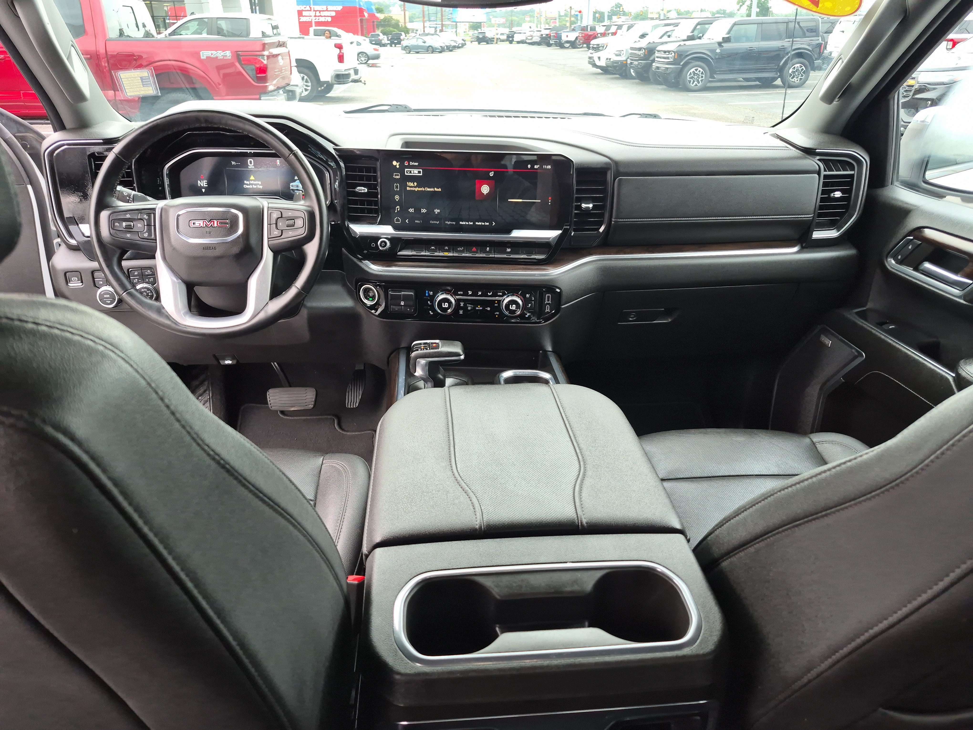 Used 2023 GMC Sierra 1500 SLT w/ SLT Convenience Package AWD/4WD image 21