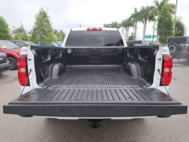 Used 2018 Chevrolet Silverado 1500 Custom w/ Custom Value Package image 9