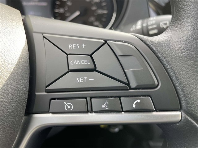 Used 2021 Nissan Rogue Sport S image 12