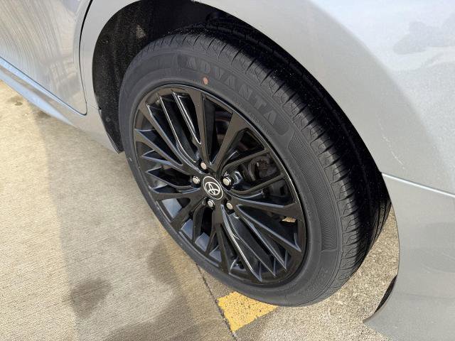 Used 2022 Toyota Camry SE w/ Convenience Package image 6