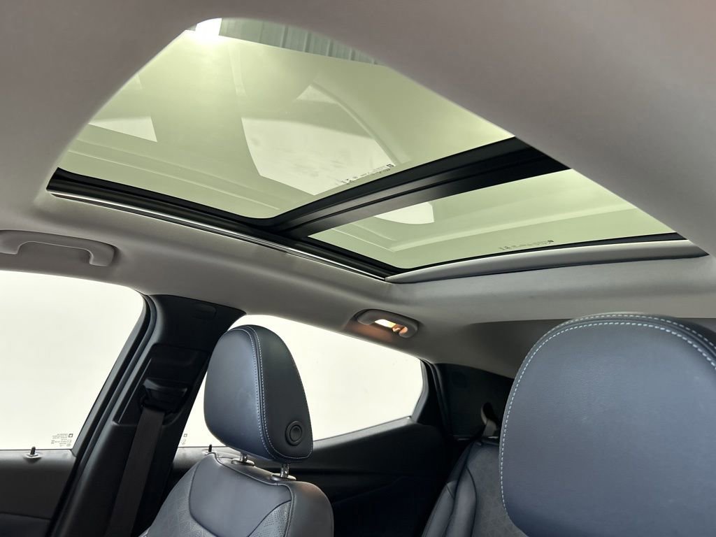 Used 2022 Chevrolet Bolt EUV Premier w/ Launch Edition image 24