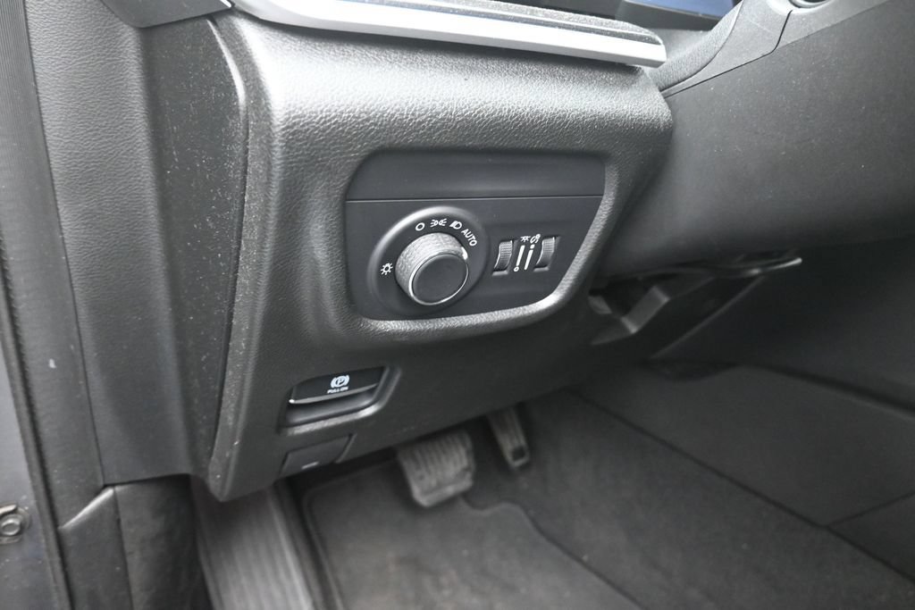 Used 2021 Jeep Grand Cherokee L Laredo AWD/4WD image 13