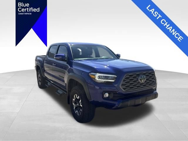 Used 2023 Toyota Tacoma TRD Off-Road w/ Technology Package AWD/4WD image 9