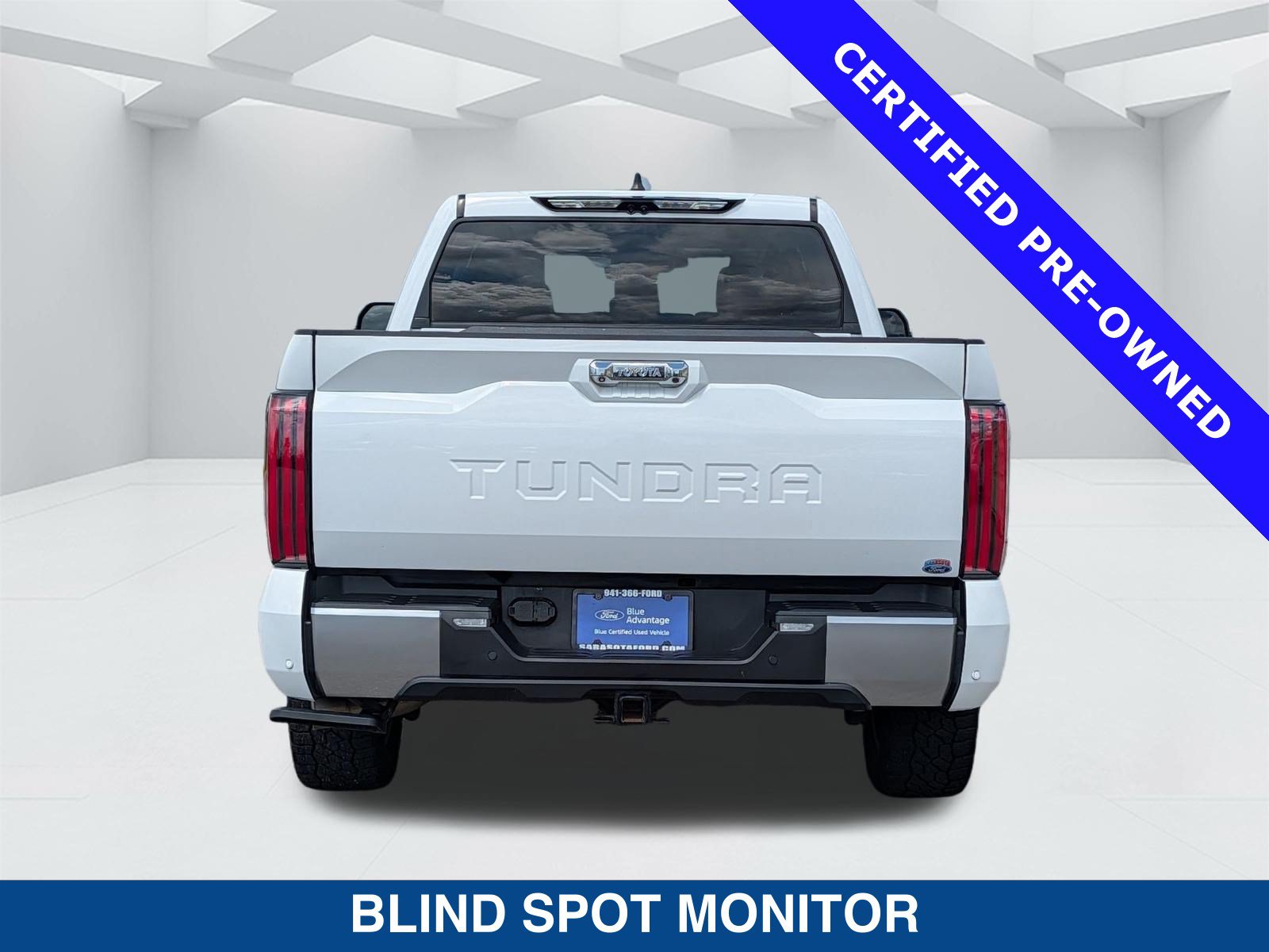 Used 2024 Toyota Tundra Limited AWD/4WD image 6